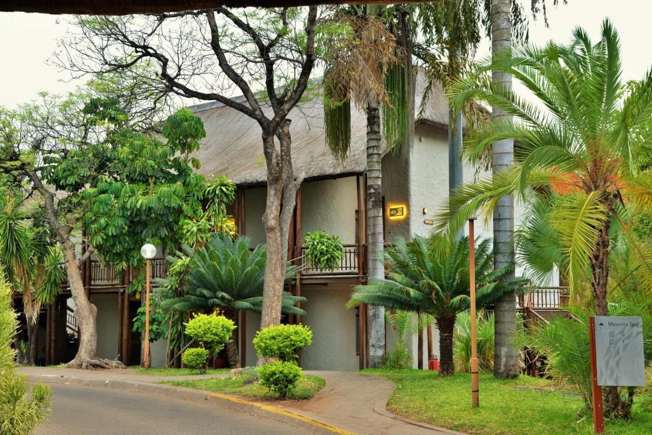Cresta Mowana Safari Resort & Spa Касане Экстерьер фото