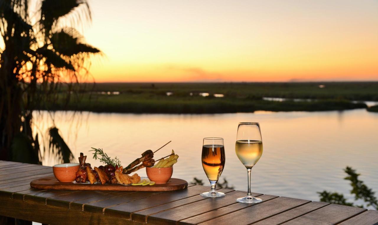 Cresta Mowana Safari Resort & Spa Касане Экстерьер фото